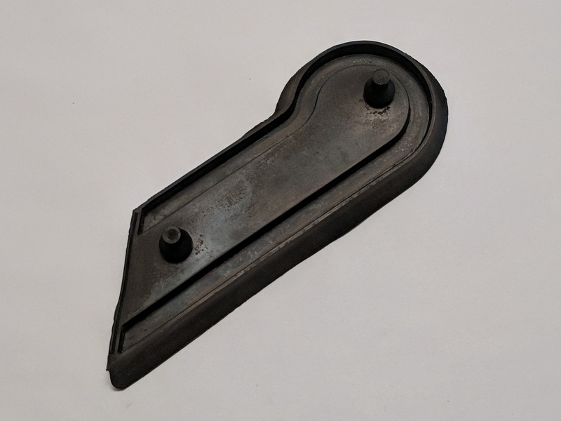 1290 1702625. Used Fuel injection computer cover (Trim) for BMW 7 Series E38 (1994,1995,1996,1997,1998,1999,2000,2001 740i,740iL,750iL).